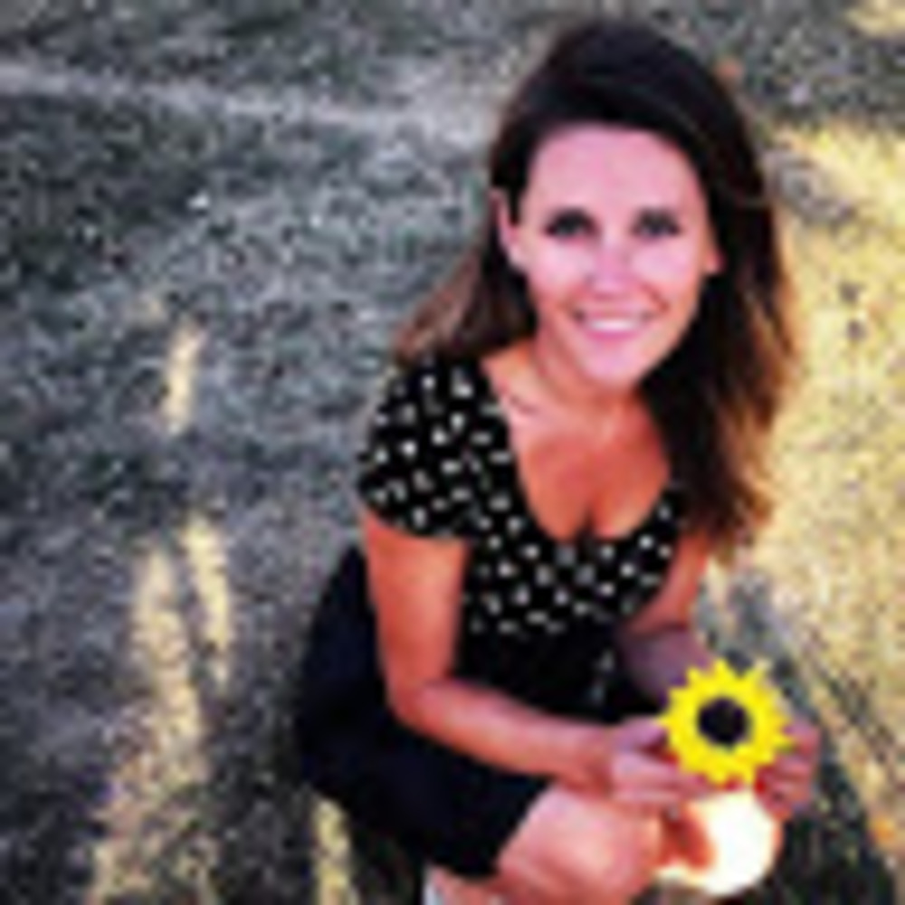 Meet your Posher, Courtney